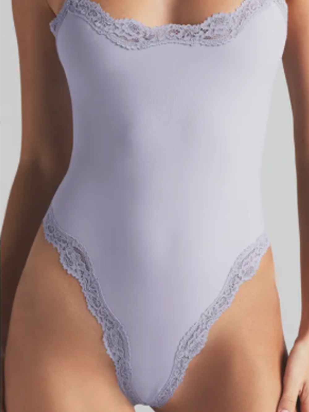 Skims New with tags size 2X fits everybody Lace cami Bodysuit color Jupiter